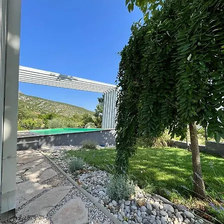 The View With Heated Pool , Modern Comfort In Herzegovina ヴィラ