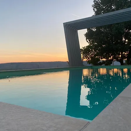 The View With Heated Pool , Modern Comfort In Herzegovina ヴィラ モスタル