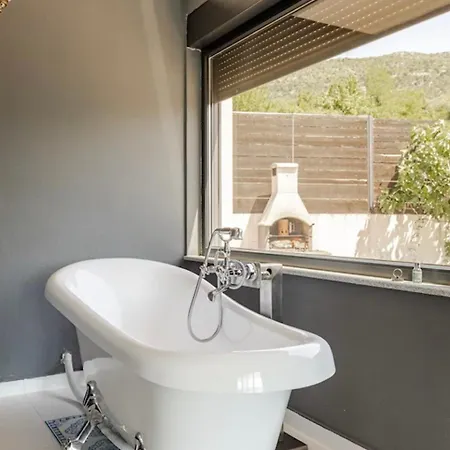 ヴィラ The View With Heated Pool , Modern Comfort In Herzegovina *